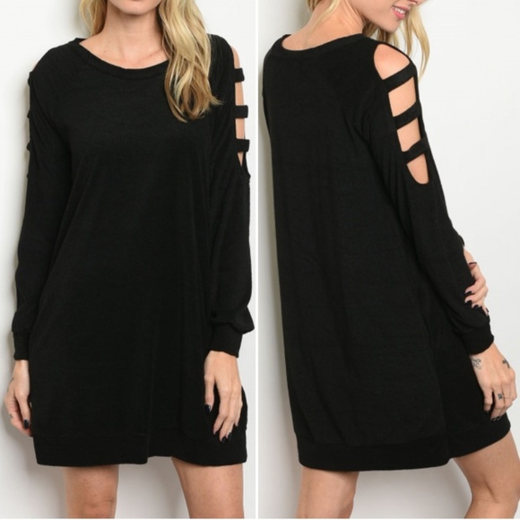 Trend Setter Diva Boutique Dresses & Skirts - BLACK CAGE SLEEVE KNIT DRESS